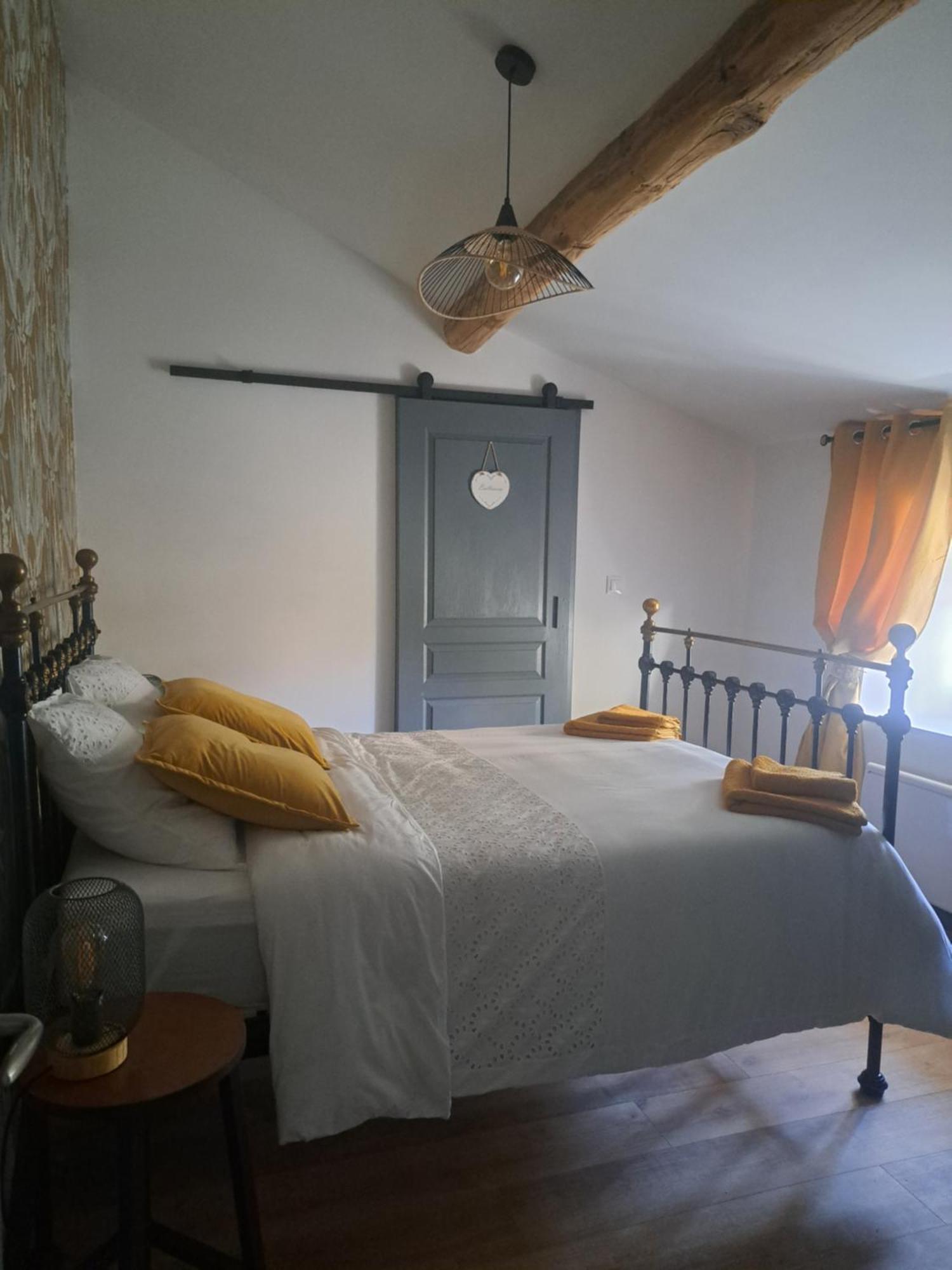 Lavallade12 Chambers D'Hotes Roussines Экстерьер фото